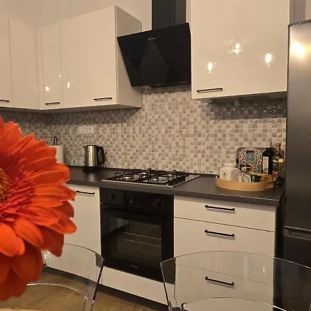 Dannunzio House - Luminoso In Centro Apartment Triest