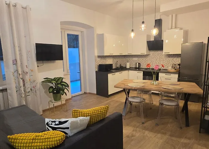 Dannunzio House - Luminoso In Centro Triest