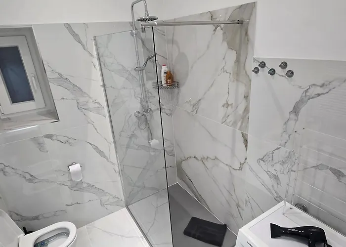 Dannunzio House - Luminoso In Centro Апартаменты *