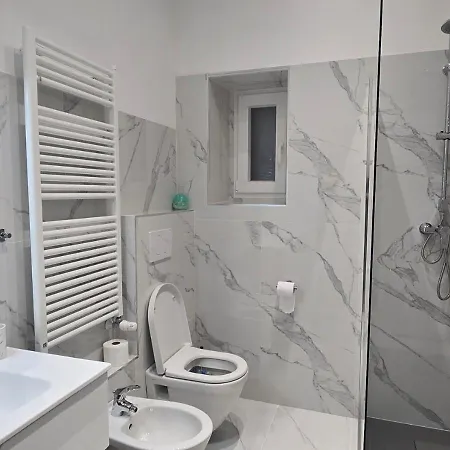 Apartman Dannunzio House - Luminoso In Centro Trieszt