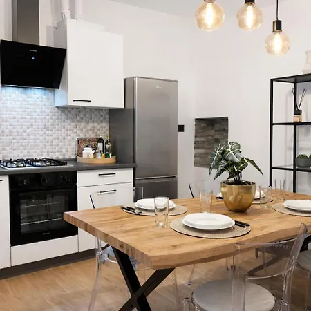 Trilocale Spazioso A 6 Minuti Dal Centro Apartmán