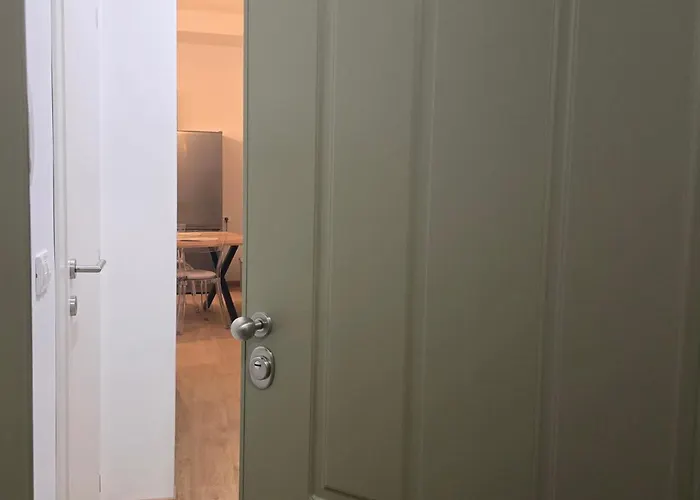 Trilocale Spazioso A 6 Minuti Dal Centro شقة